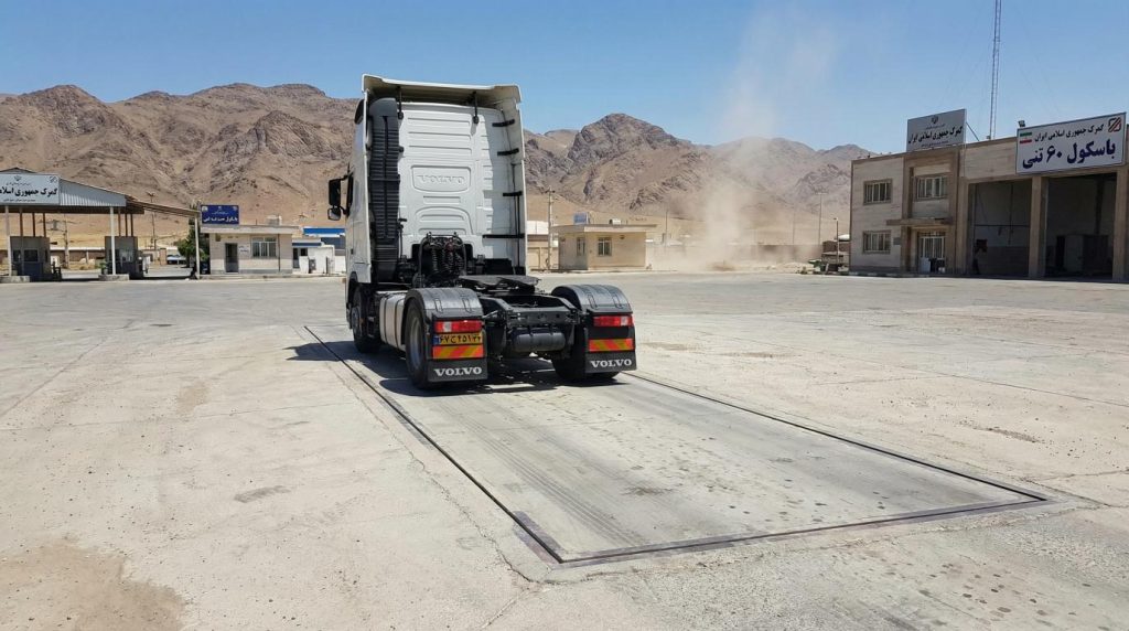 باسکول جاده ای در حال استفاده